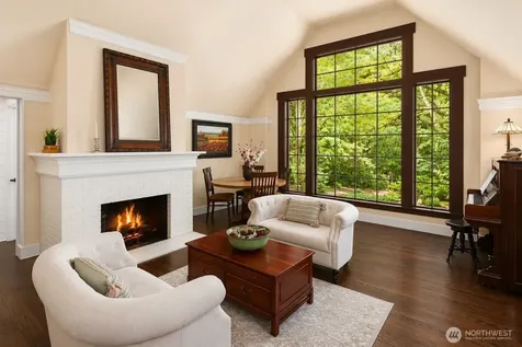 5013 140th Avenue NE Bellevue WA 98005
