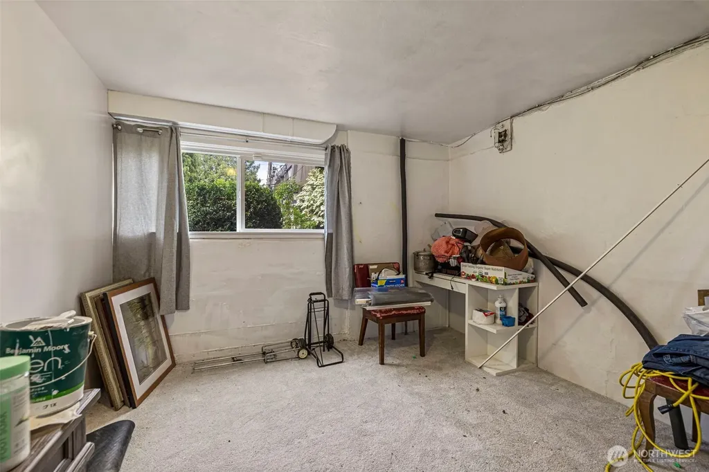 9628 5th Ave NE Seattle WA 98115