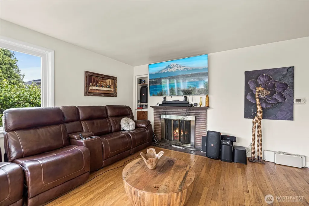 9628 5th Ave NE Seattle WA 98115