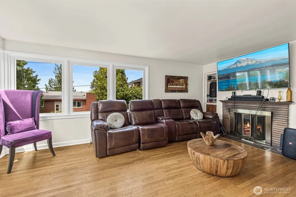 9628 5th Ave NE Seattle WA 98115