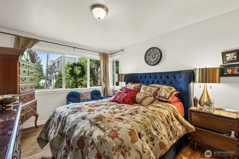 9628 5th Ave NE Seattle WA 98115