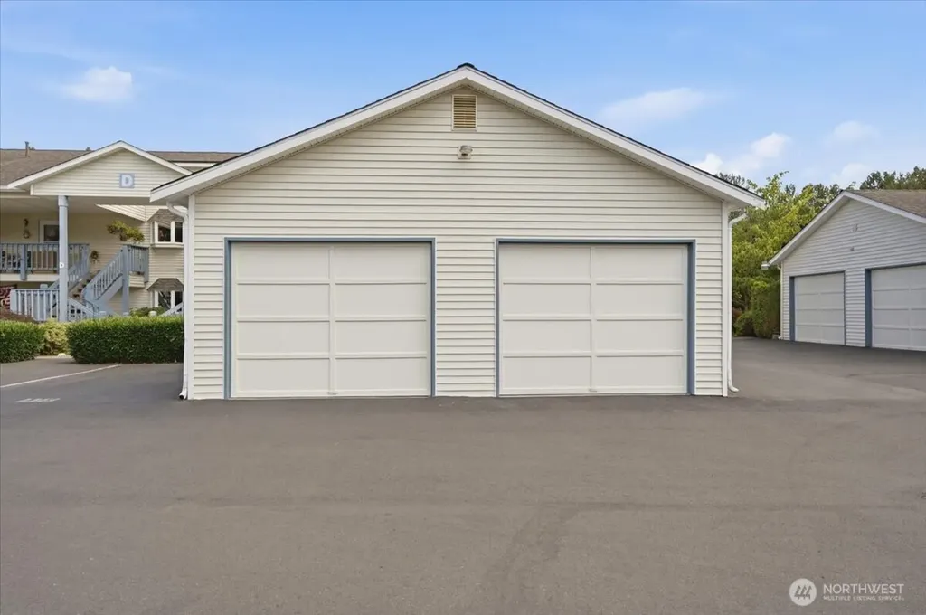 20617 28th Avenue W Lynnwood WA 98036