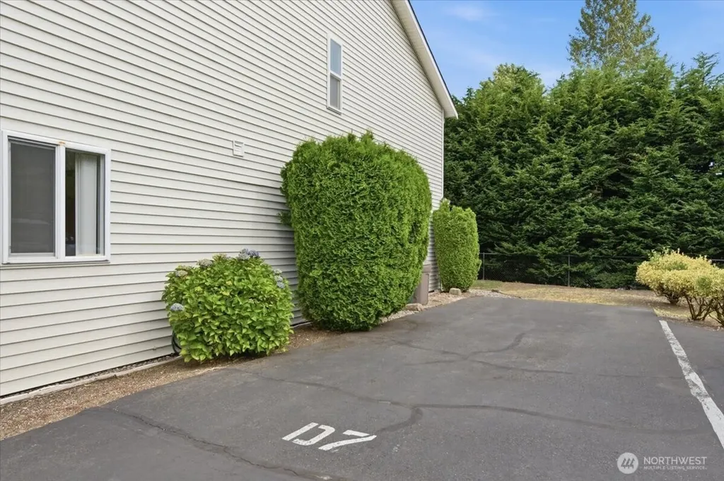 20617 28th Avenue W Lynnwood WA 98036