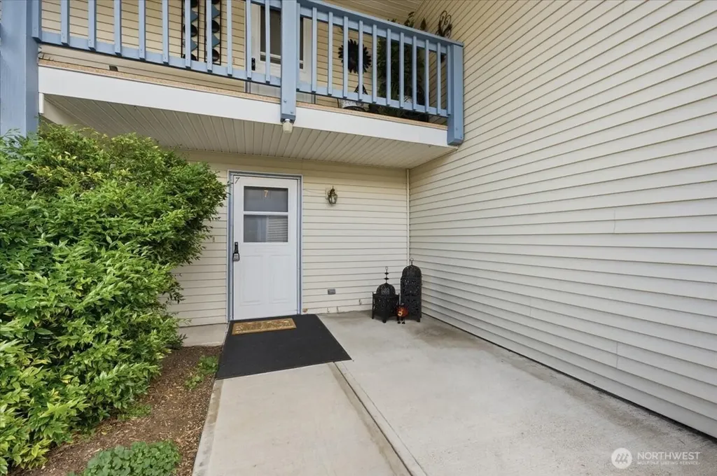 20617 28th Avenue W Lynnwood WA 98036