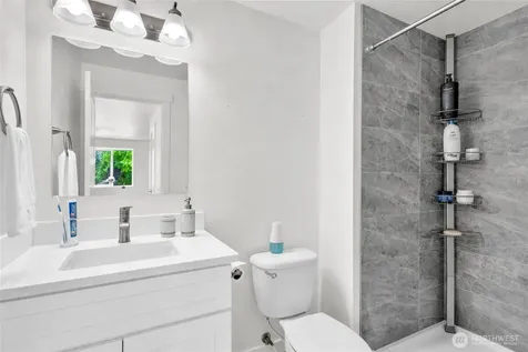 908 Baysinger Place Enumclaw WA 98022