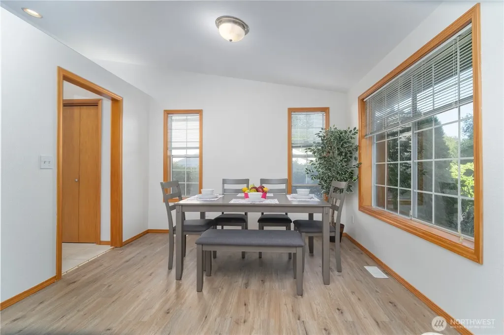 2928 Briar Lea Loop SE Olympia WA 98501