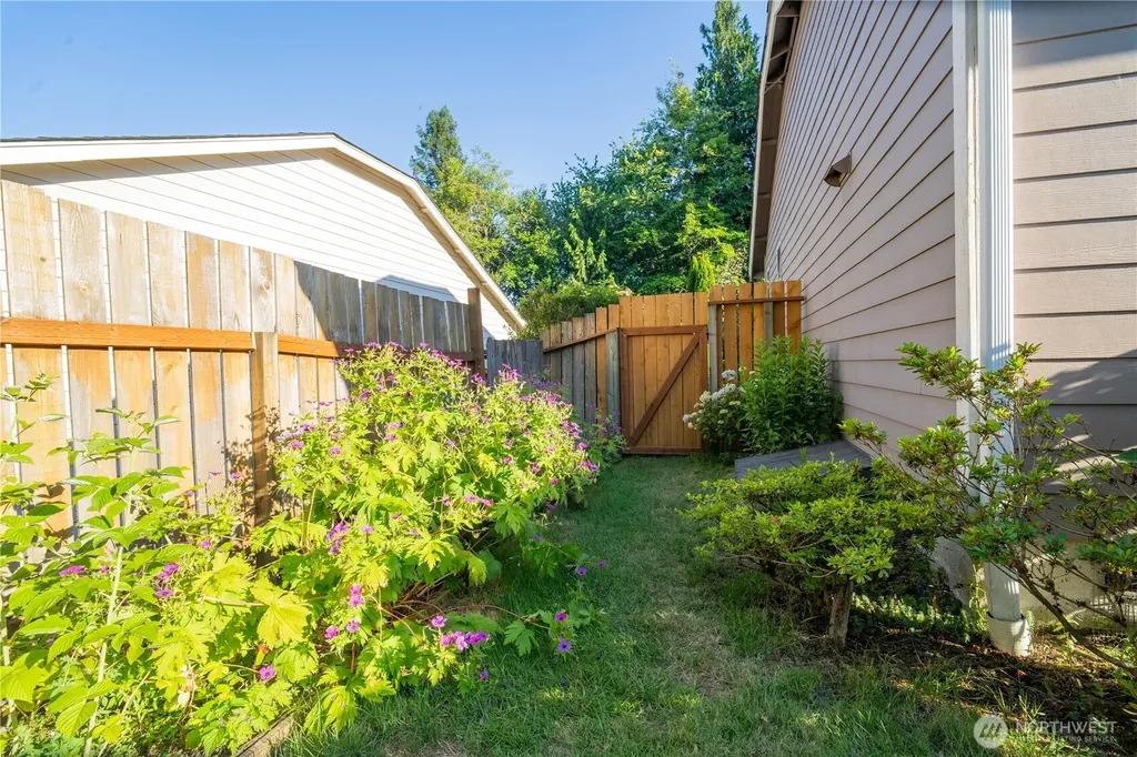 2928 Briar Lea Loop SE Olympia WA 98501