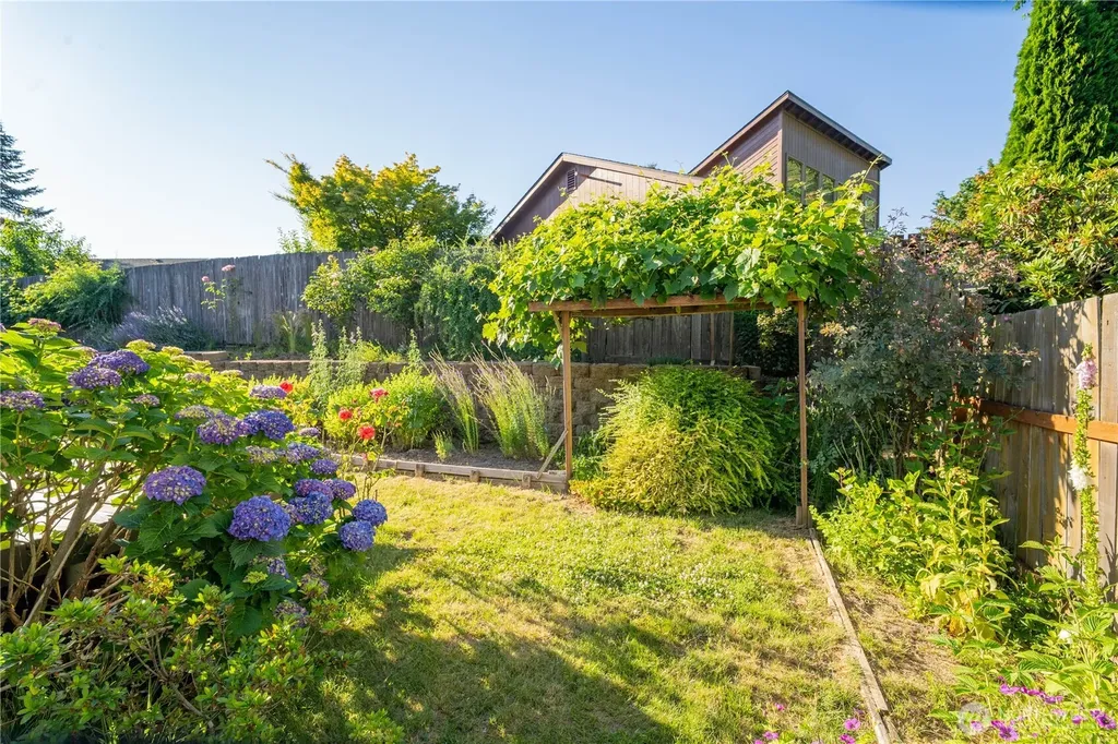 2928 Briar Lea Loop SE Olympia WA 98501