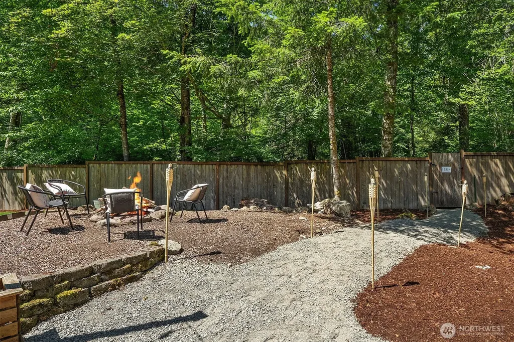42300 SE 168th Court North Bend WA 98045