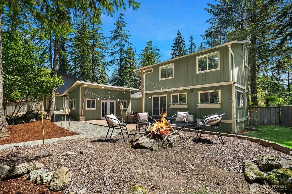 42300 SE 168th Court North Bend WA 98045