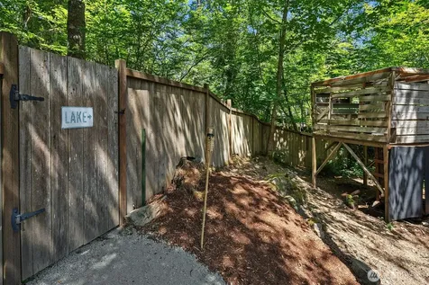 42300 SE 168th Court North Bend WA 98045