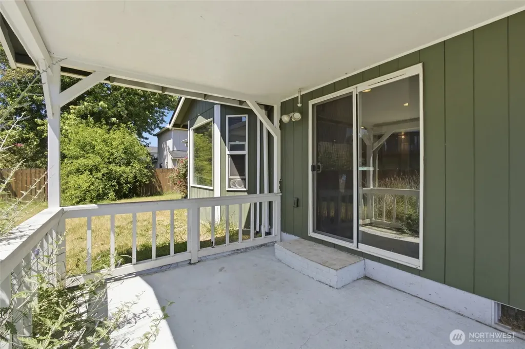 16305 107th Ct SE Yelm WA 98597