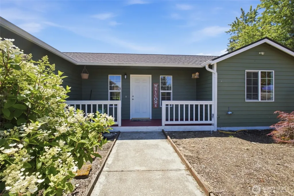 16305 107th Ct SE Yelm WA 98597