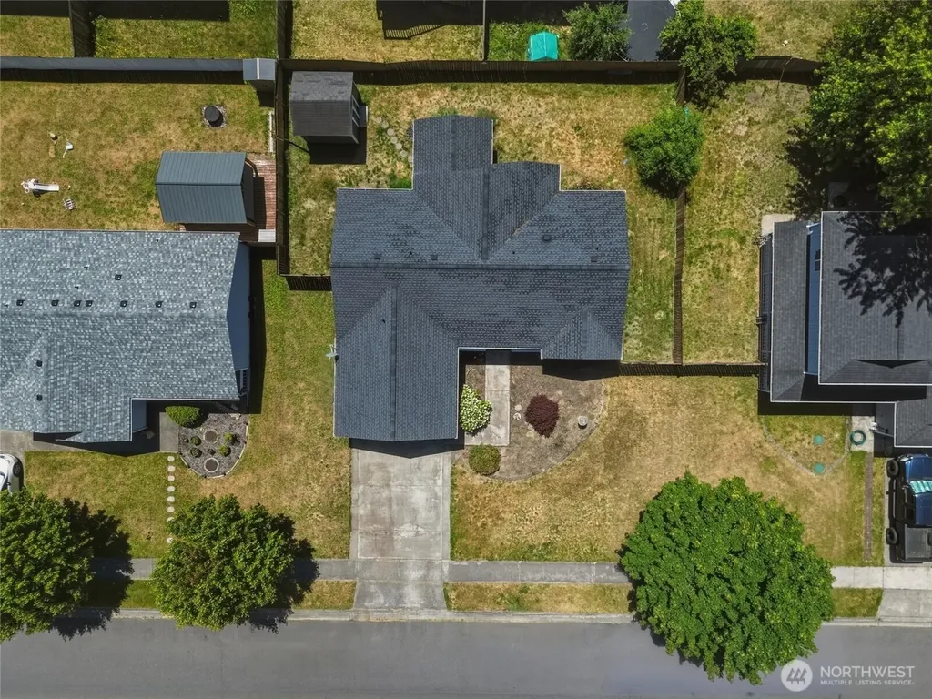16305 107th Ct SE Yelm WA 98597
