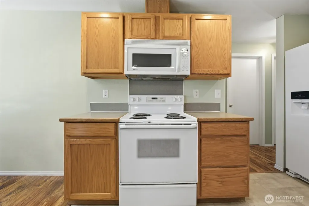 16305 107th Ct SE Yelm WA 98597