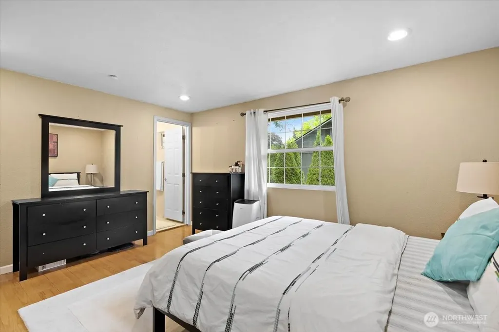 14303 102nd Avenue NE Kirkland WA 98034