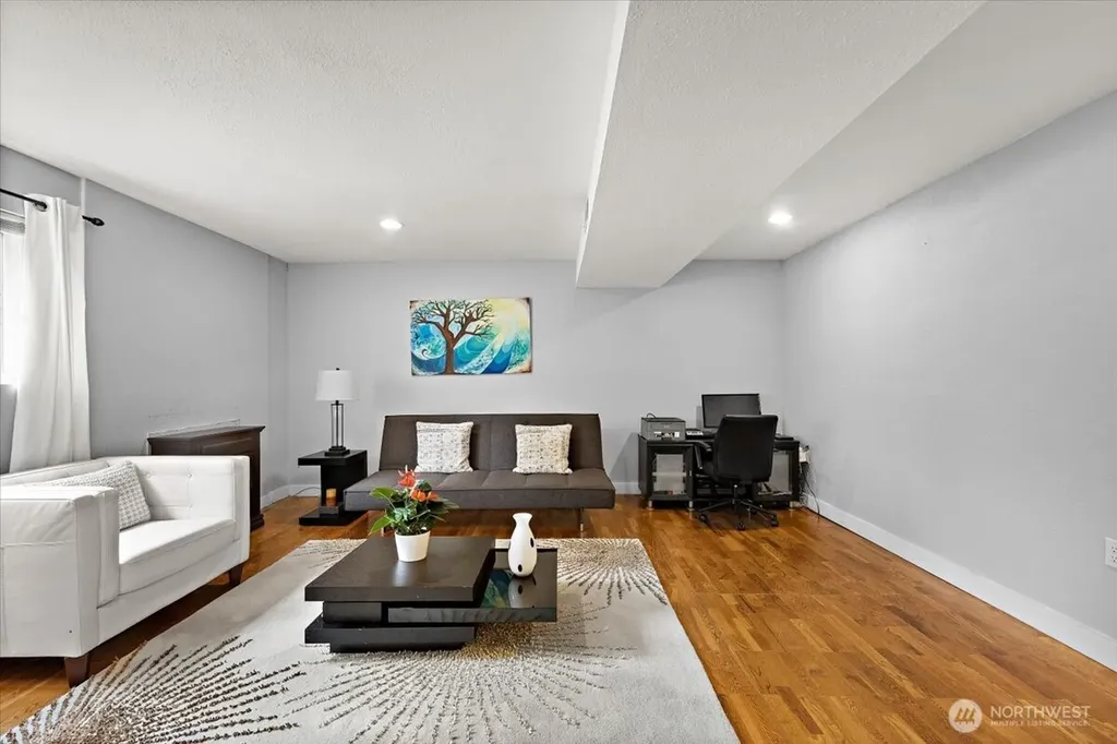 14303 102nd Avenue NE Kirkland WA 98034