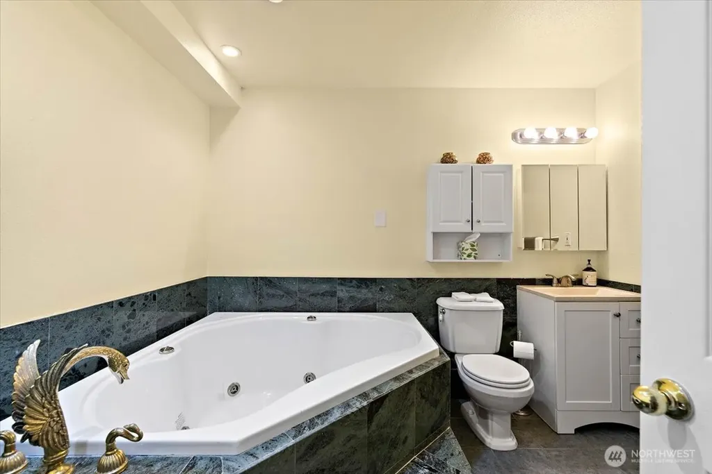 14303 102nd Avenue NE Kirkland WA 98034