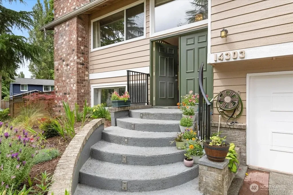 14303 102nd Avenue NE Kirkland WA 98034