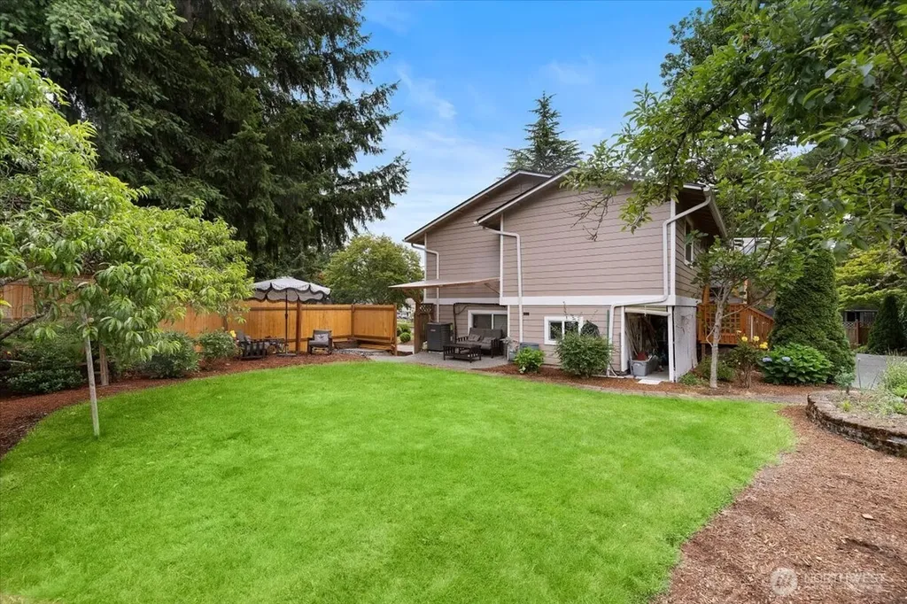 14303 102nd Avenue NE Kirkland WA 98034