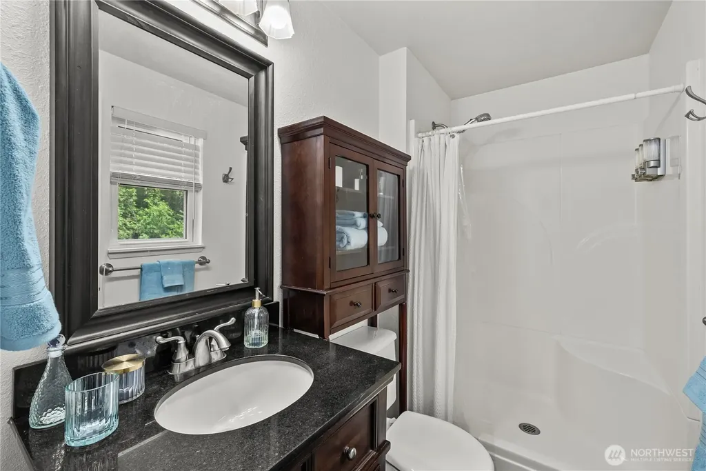 36031 32nd Avenue S Auburn WA 98001