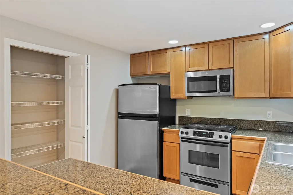 11710 Greenwood Avenue N Seattle WA 98133
