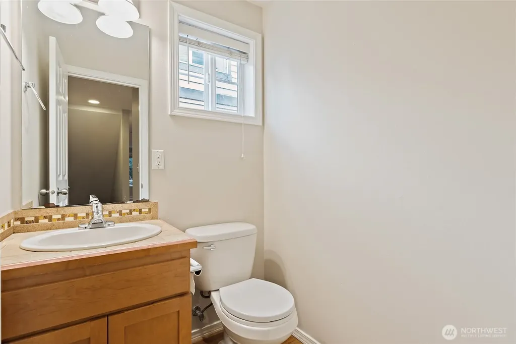 11710 Greenwood Avenue N Seattle WA 98133