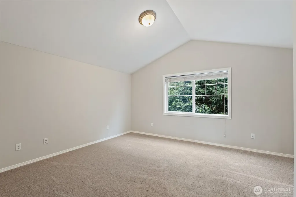 11710 Greenwood Avenue N Seattle WA 98133