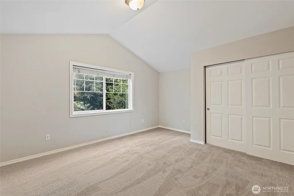 11710 Greenwood Avenue N Seattle WA 98133