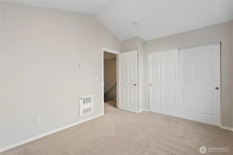 11710 Greenwood Avenue N Seattle WA 98133