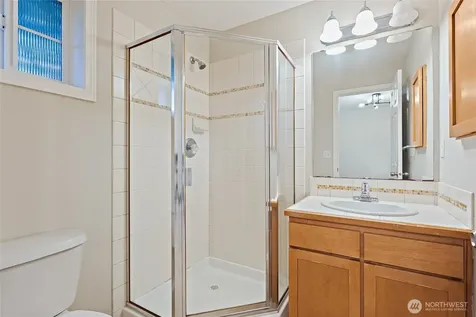 11710 Greenwood Avenue N Seattle WA 98133