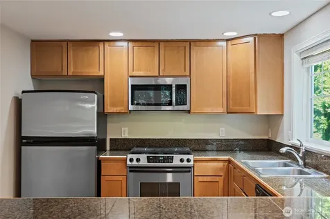 11710 Greenwood Avenue N Seattle WA 98133