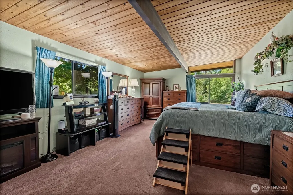 502 Beckett Lane SW Orting WA 98360