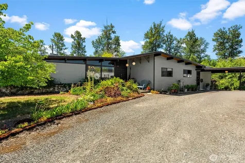 502 Beckett Lane SW Orting WA 98360