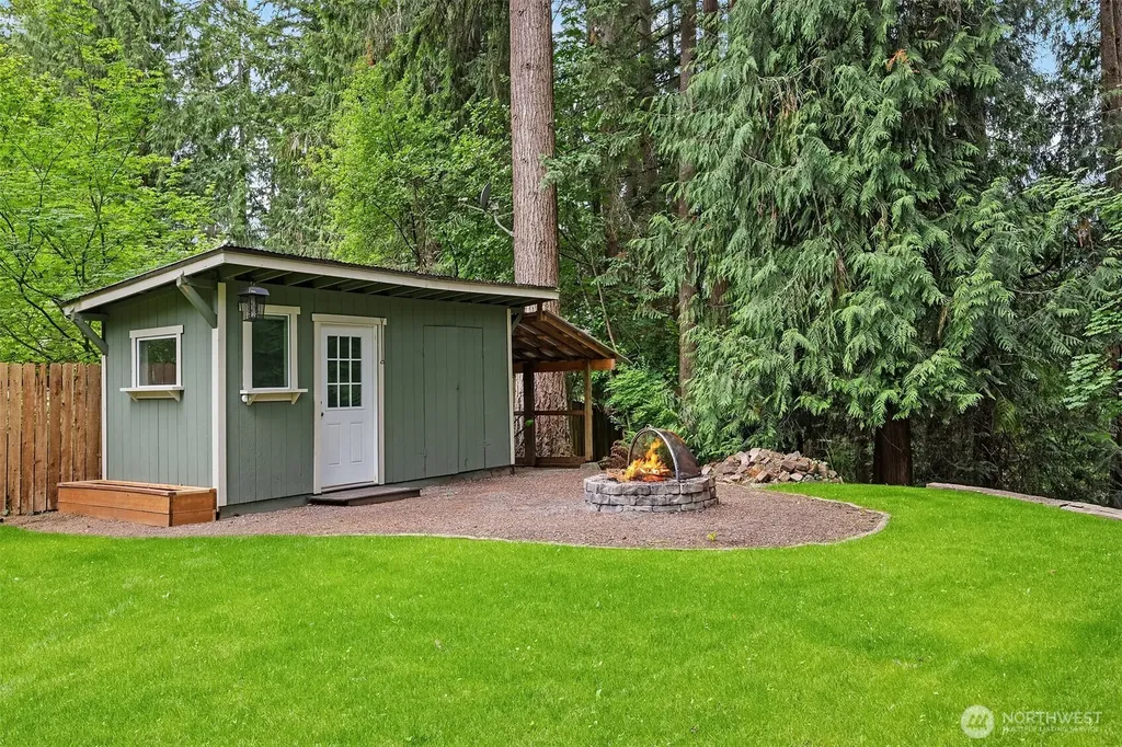 11117 318th Place NE Carnation WA 98014