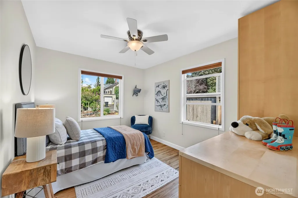 8560 37th Avenue SW Seattle WA 98126