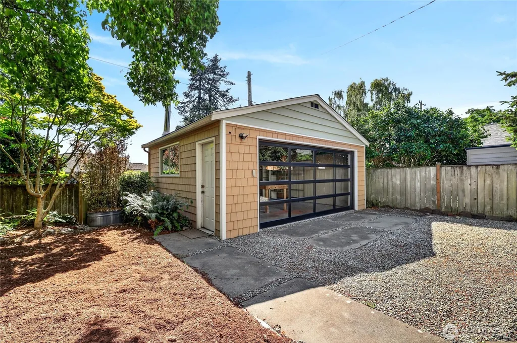 8560 37th Avenue SW Seattle WA 98126