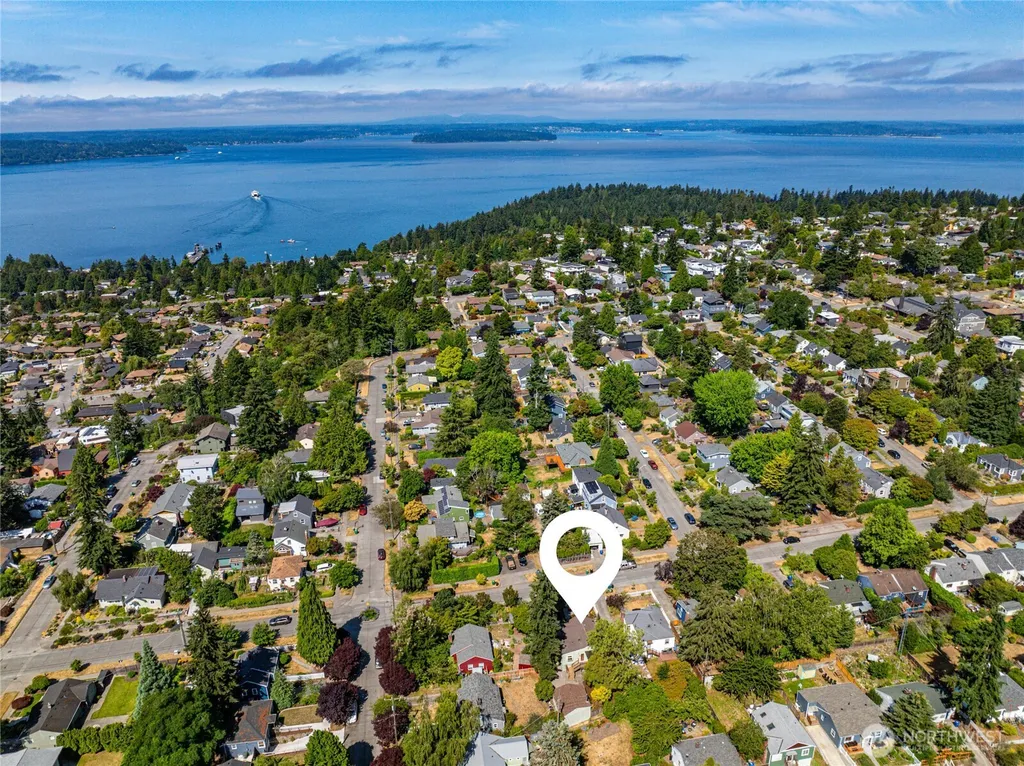 8560 37th Avenue SW Seattle WA 98126