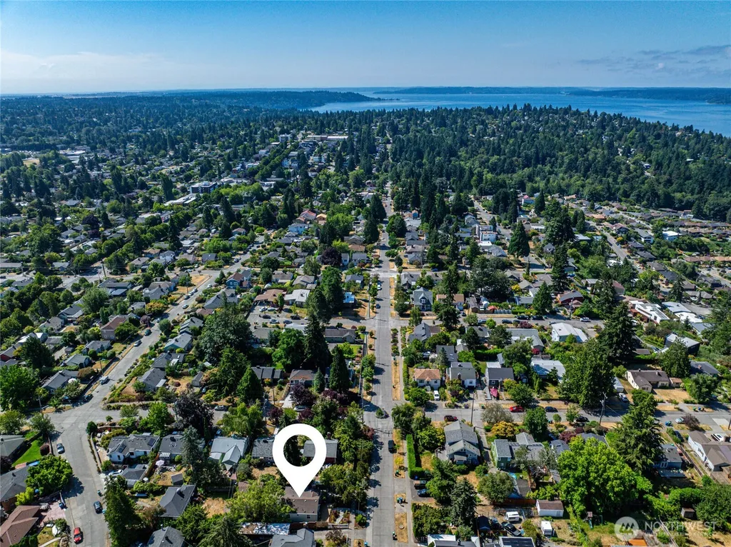 8560 37th Avenue SW Seattle WA 98126
