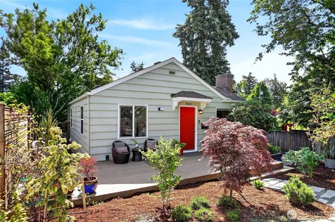 8560 37th Avenue SW Seattle WA 98126
