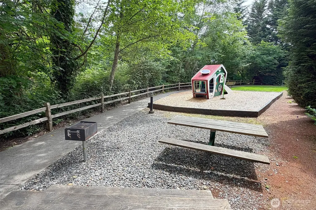 15700 116th Avenue NE Bothell WA 98011