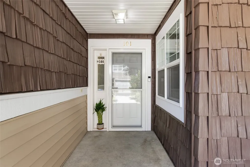 424 228th Street SW Bothell WA 98021