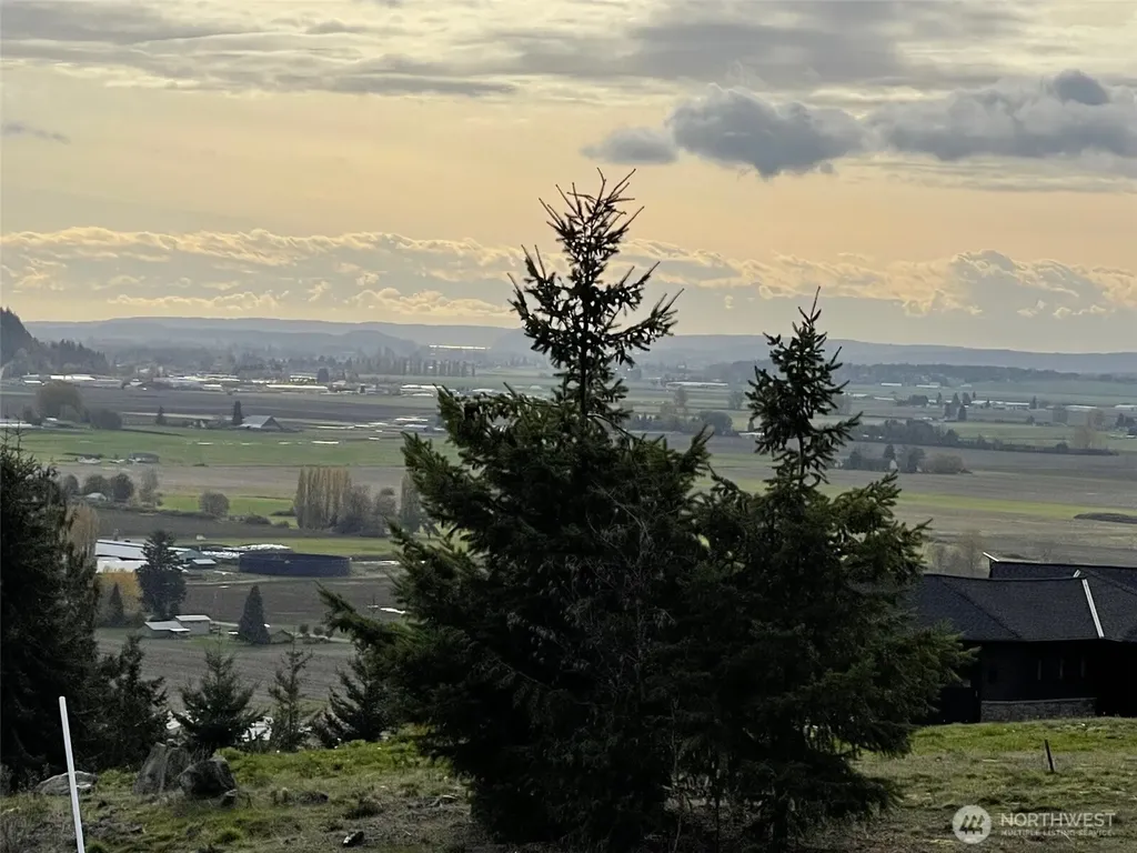4 Avalon Heights Way Sedro Woolley WA 98284