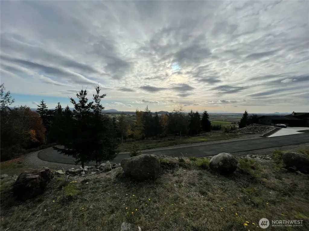 4 Avalon Heights Way Sedro Woolley WA 98284