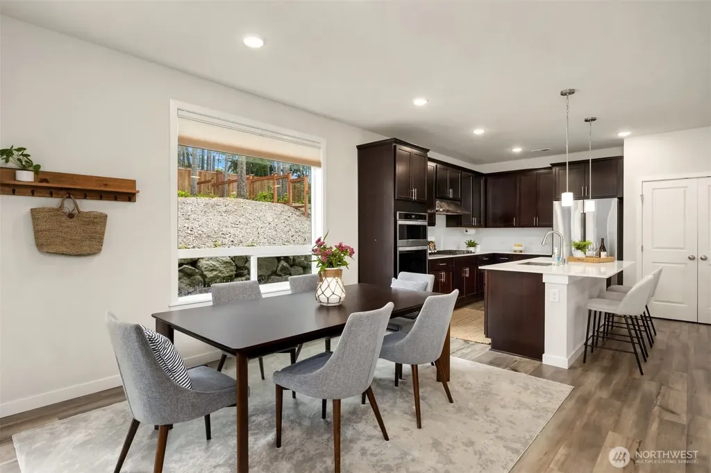 1785 Ashby Avenue NW Poulsbo WA 98370