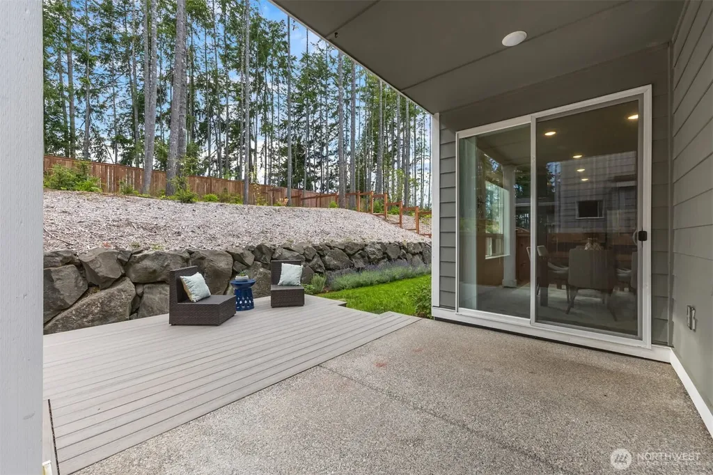 1785 Ashby Avenue NW Poulsbo WA 98370