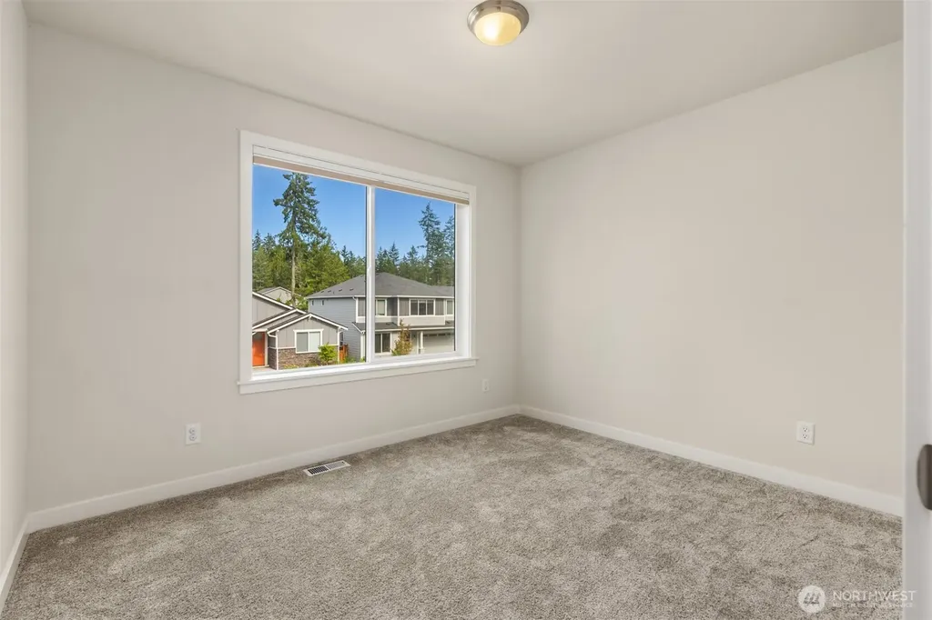 1785 Ashby Avenue NW Poulsbo WA 98370