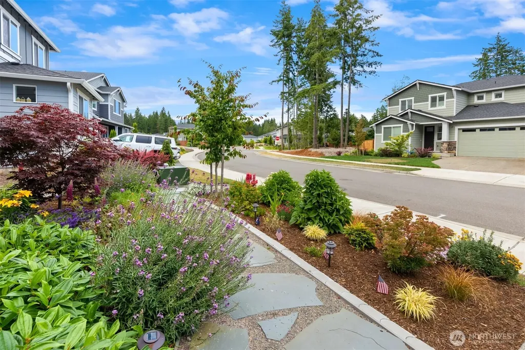 1785 Ashby Avenue NW Poulsbo WA 98370
