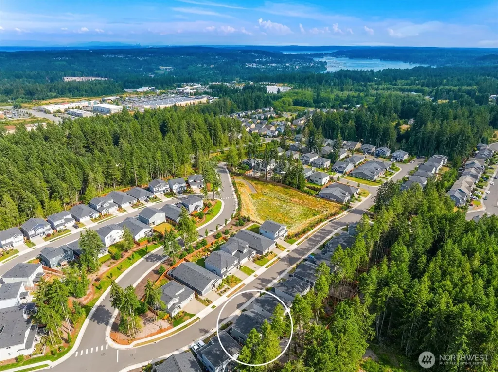 1785 Ashby Avenue NW Poulsbo WA 98370