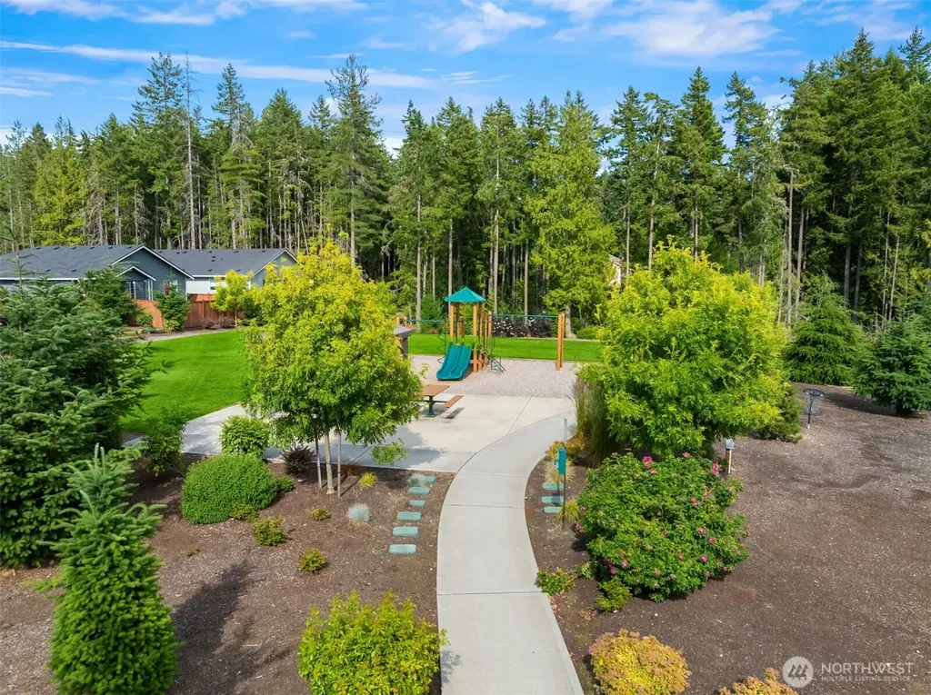 1785 Ashby Avenue NW Poulsbo WA 98370